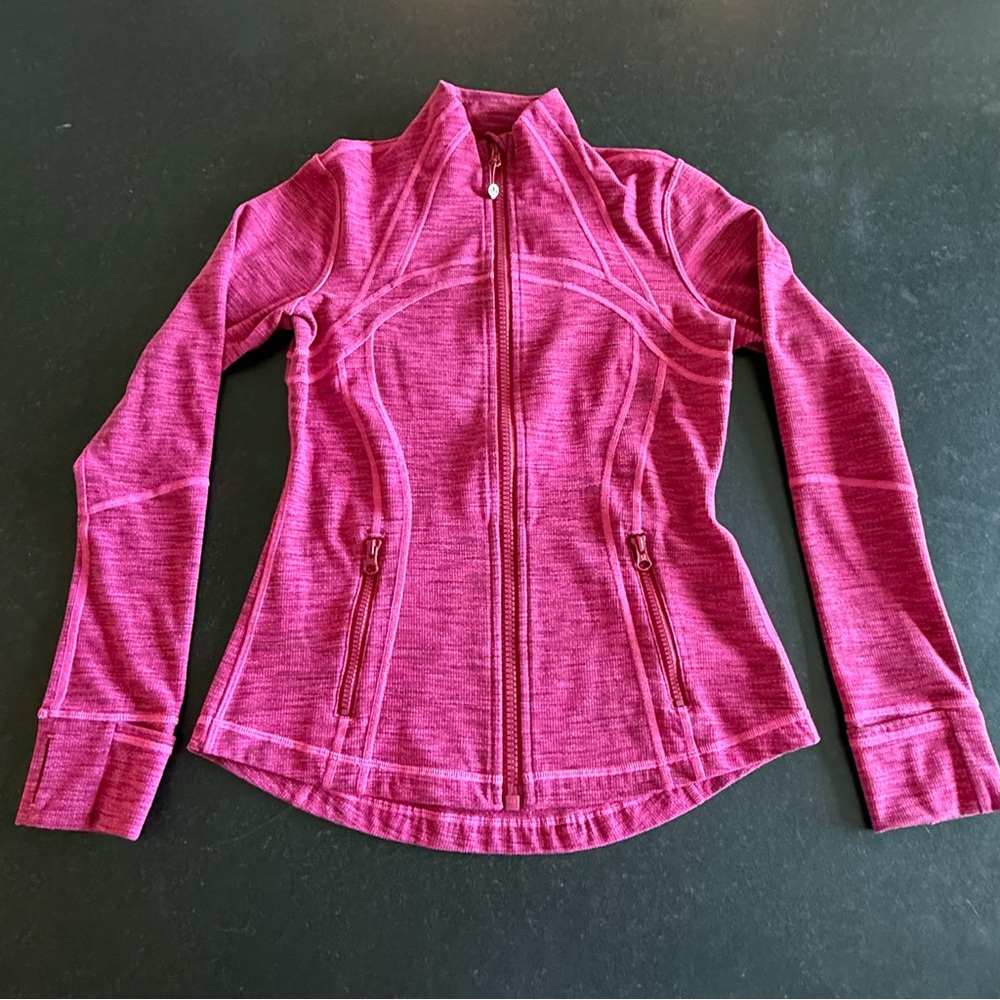 LULU LEMON DEFINE JACKET SZ6
